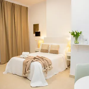 https://apartamentos-la-tahona.es-andalucia.com